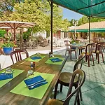 Resort Club Bleues Domaine De Chateau Laval 3*