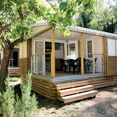 Club Bleues Domaine De Château Laval