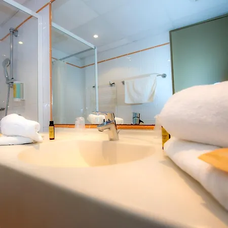 Resort Club Bleues Domaine De Chateau Laval 3*
