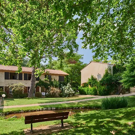 Club Bleues Domaine De Château Laval Station touristique 3*