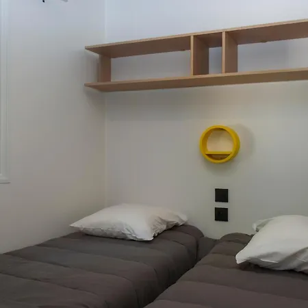 Club Bleues Domaine De Chateau Laval 3*