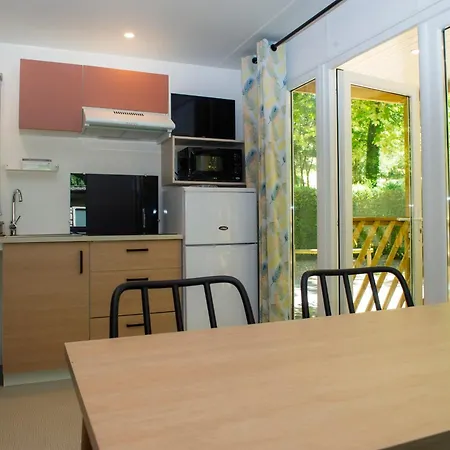 Club Bleues Domaine De Château Laval Gréoux-les-Bains