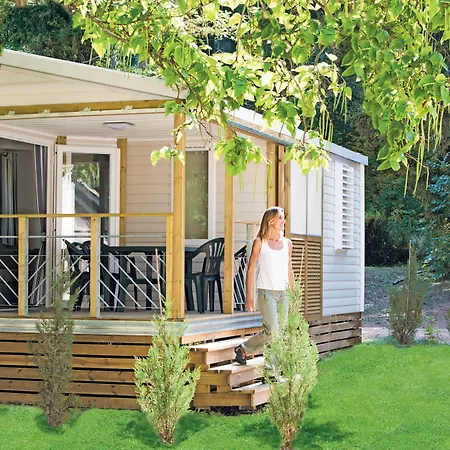 Rezort Club Bleues Domaine De Chateau Laval 3*