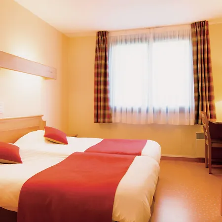 Club Bleues Domaine De Chateau Laval 3*