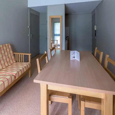 Club Bleues Domaine De Chateau Laval Üdülőközpont