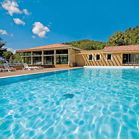 Club Bleues Domaine De Chateau Laval 3*