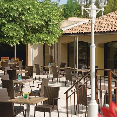 Resort Club Bleues Domaine De Chateau Laval