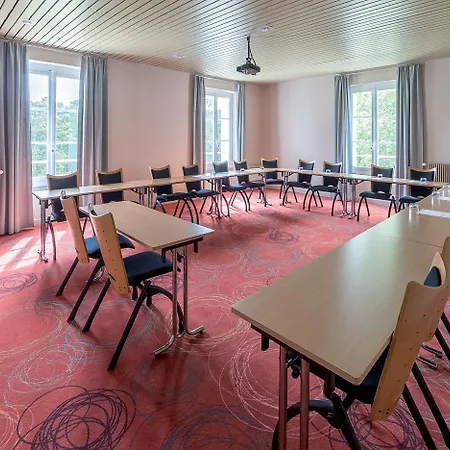 Üdülőközpont Club Bleues Domaine De Chateau Laval 3*