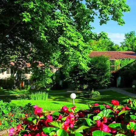 Rezort Club Bleues Domaine De Chateau Laval Gréoux-les-Bains