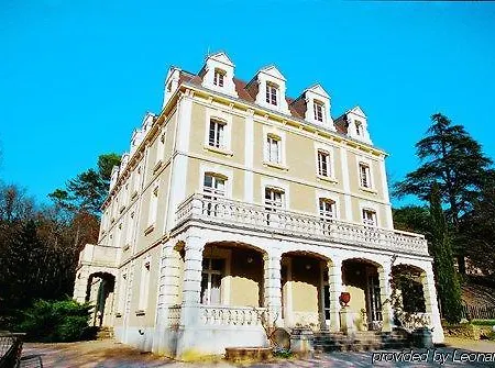 Club Bleues Domaine De Chateau Laval Üdülőközpont