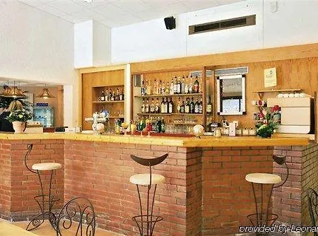Club Bleues Domaine De Chateau Laval 리조트 3*