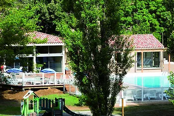Club Bleues Domaine De Chateau Laval