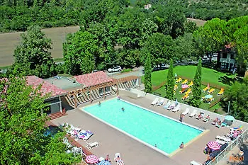 Club Bleues Domaine De Chateau Laval Resort