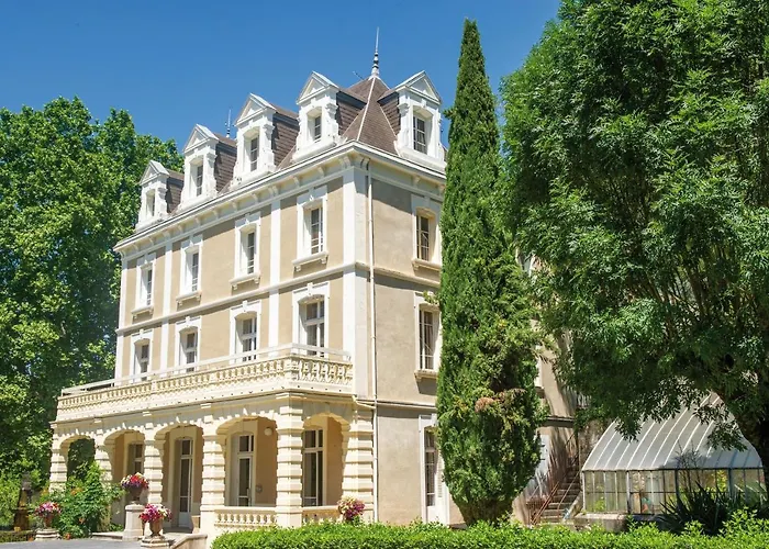 Resort Club Bleues Domaine De Chateau Laval 3*