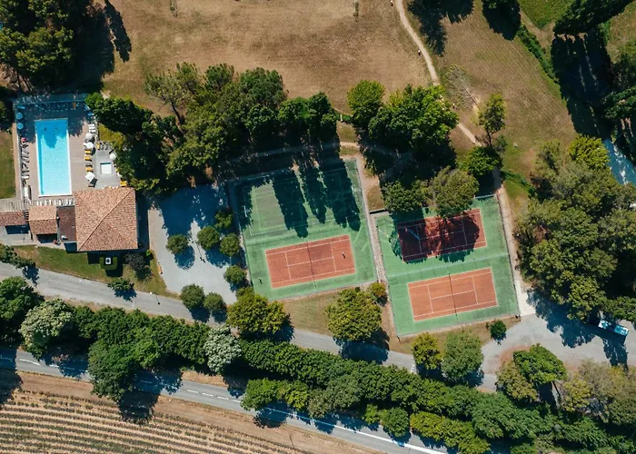 Club Bleues Domaine De Chateau Laval Resort 3*