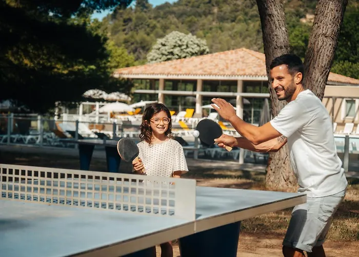 Club Bleues Domaine De Chateau Laval