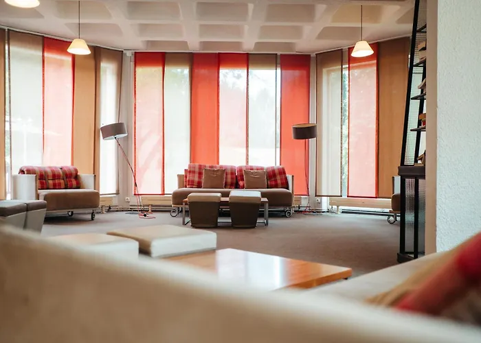 Club Bleues Domaine De Chateau Laval Resort