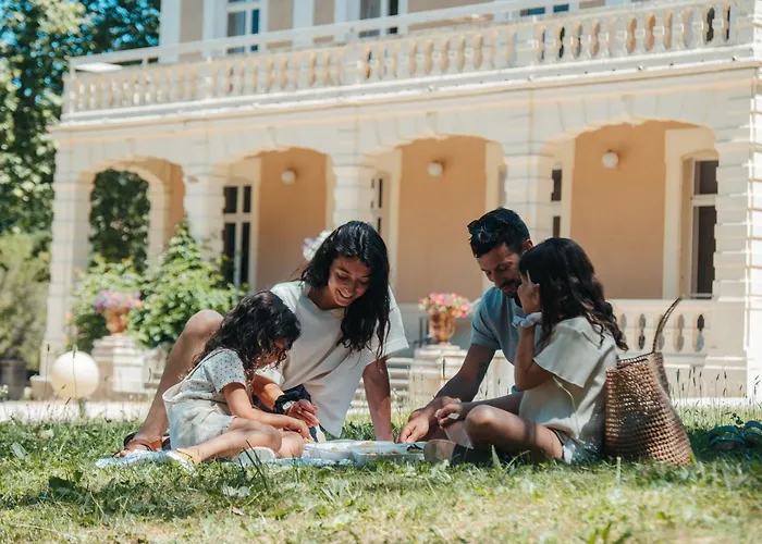 Station touristique Club Bleues Domaine De Château Laval