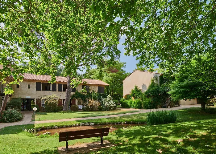 Club Bleues Domaine De Chateau Laval Resort 3*