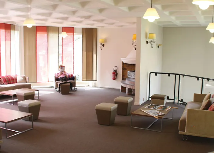 Club Bleues Domaine De Château Laval Station touristique 3*