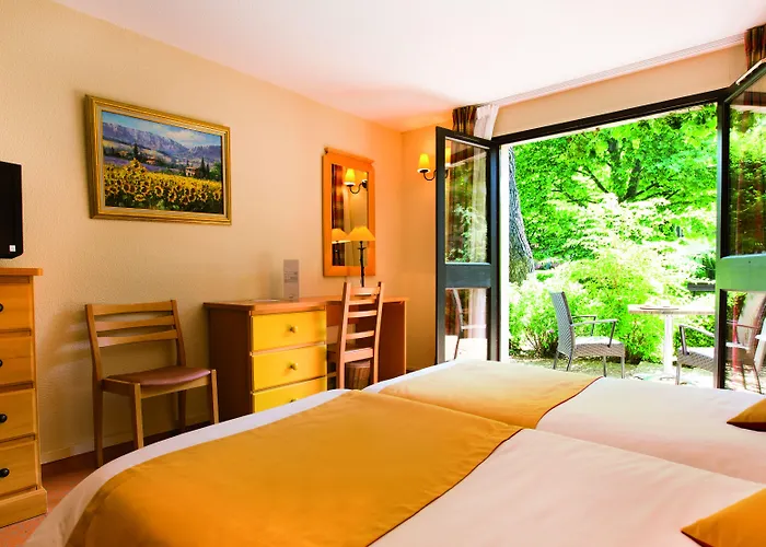 Resort Club Bleues Domaine De Chateau Laval 3*