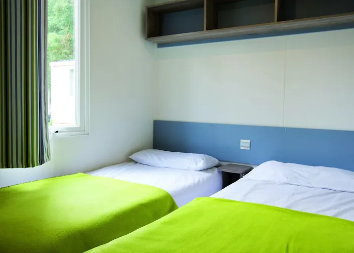 Resort Club Bleues Domaine De Chateau Laval