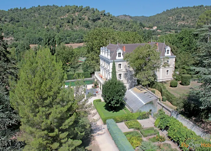 Resort Club Bleues Domaine De Chateau Laval